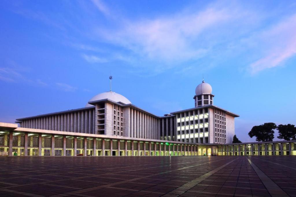 U Stay Hotel Mangga Besar Jakarta Ngoại thất bức ảnh