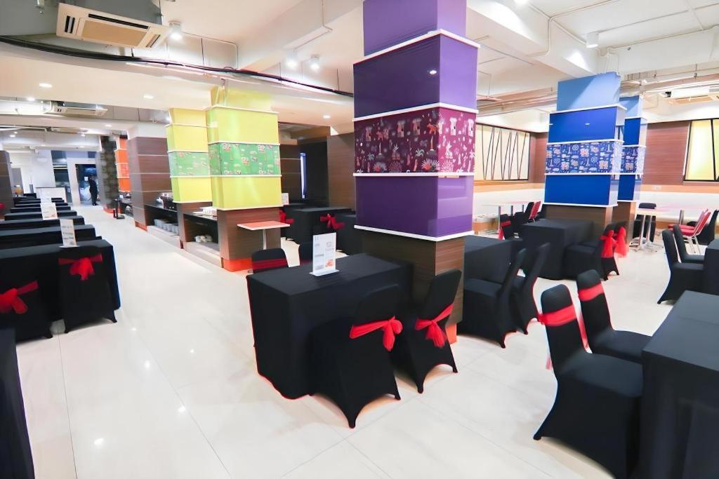 U Stay Hotel Mangga Besar Jakarta Ngoại thất bức ảnh