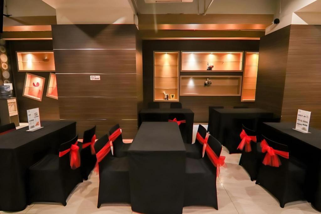 U Stay Hotel Mangga Besar Jakarta Ngoại thất bức ảnh