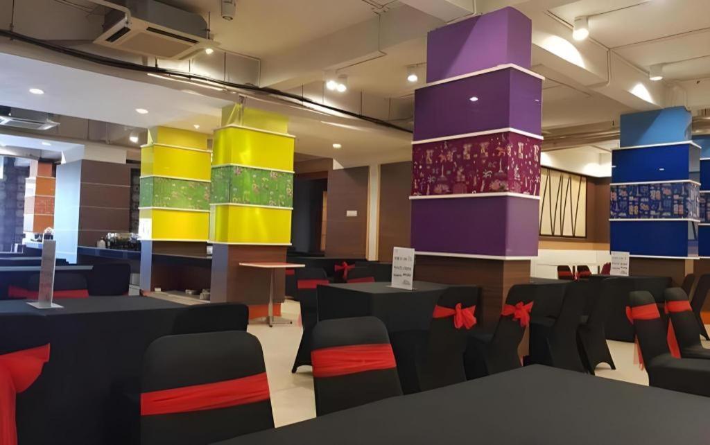 U Stay Hotel Mangga Besar Jakarta Ngoại thất bức ảnh